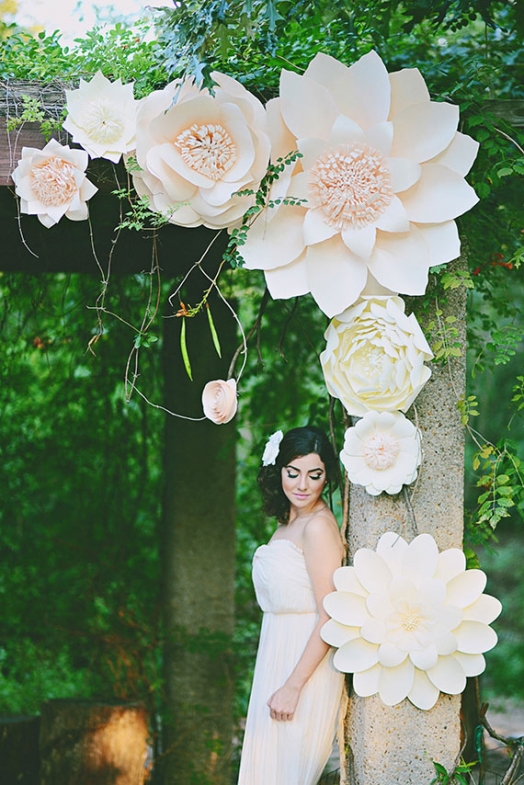 Цветы искусственные для декора свадьбы - 88 фото